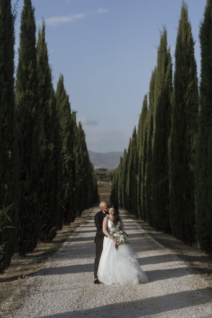 intimate wedding in tuscany